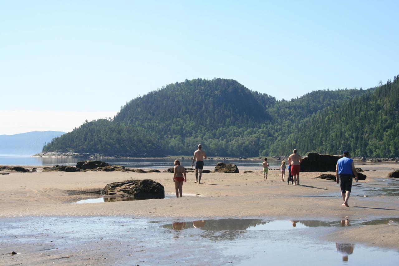 Gite Marie-Claire Petit-Saguenay ภายนอก รูปภาพ