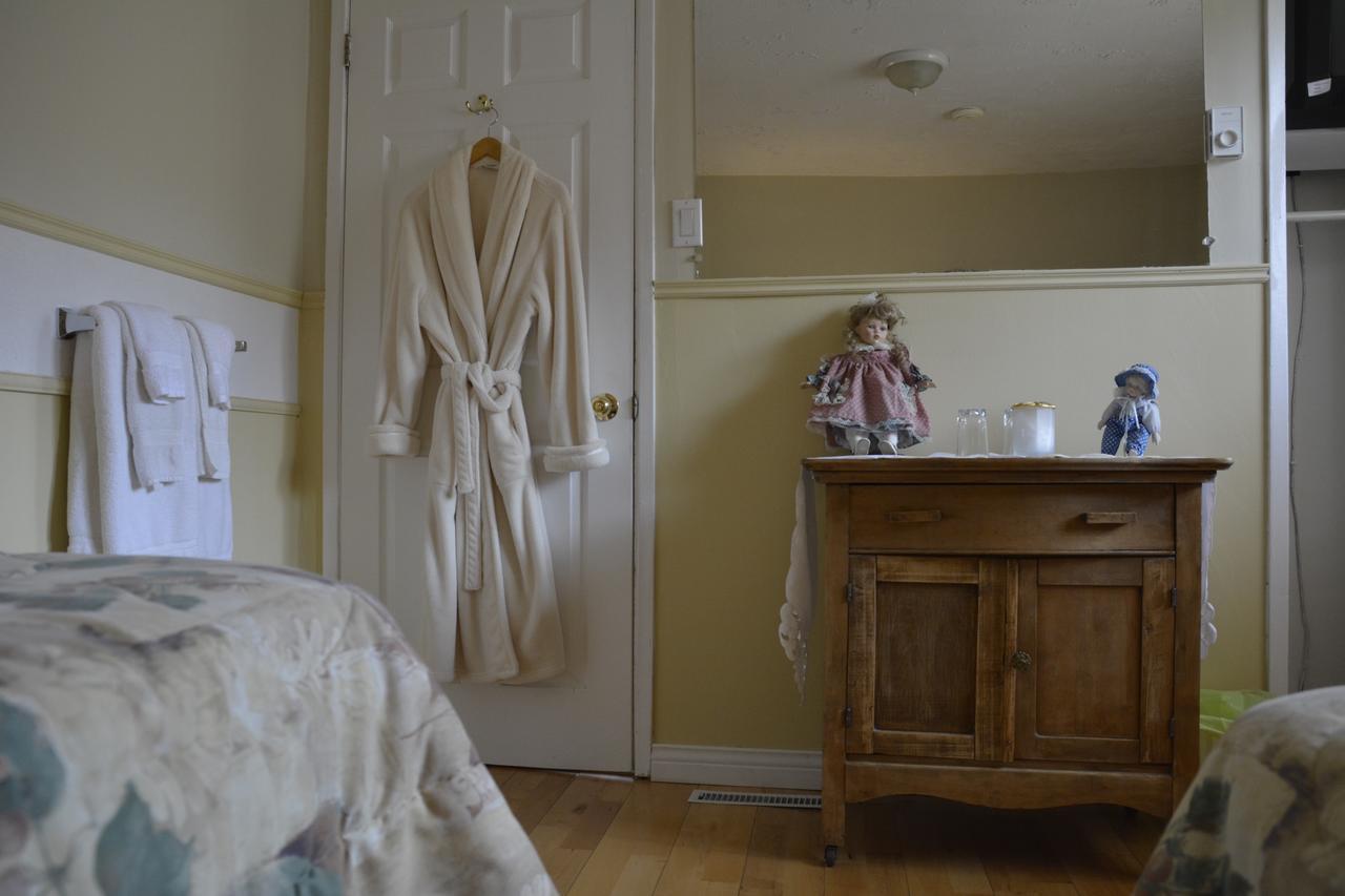 Gite Marie-Claire Petit-Saguenay ภายนอก รูปภาพ